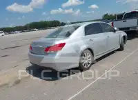 2011 Toyota AVALON photo