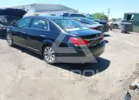 2011 Toyota AVALON фото