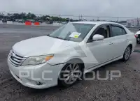 2011 Toyota AVALON фото