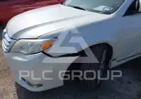 2011 Toyota AVALON фото