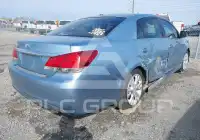 2011 Toyota AVALON photo