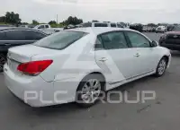 2011 Toyota AVALON photo