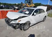 2011 Toyota AVALON фото