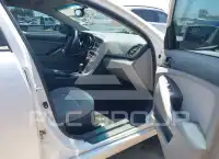 2011 KIA Optima photo