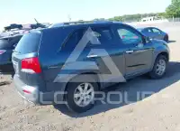 2011 KIA Sorento photo