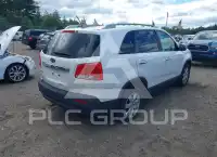 2011 KIA Sorento photo