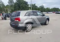 2011 KIA Sorento photo