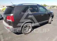 2011 KIA Sorento photo