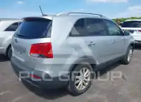 2011 KIA Sorento фото