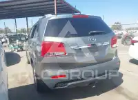 2011 KIA Sorento photo