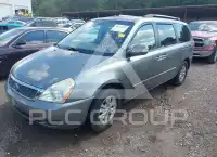 2011 KIA Sedona фото