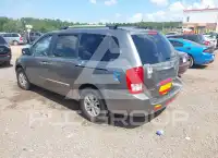 2011 KIA Sedona фото