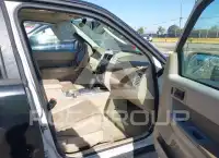2011 Ford ESCAPE photo