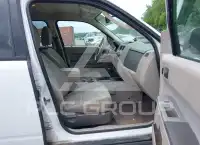 2011 Ford ESCAPE photo