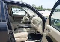 2011 Ford ESCAPE photo
