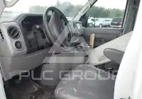 2011 Ford E-350 фото