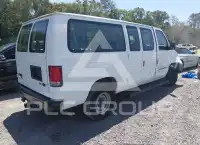 2011 Ford E-350 фото