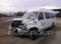 2011 Ford E-350 фото