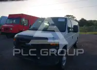 2011 Ford E-350 фото