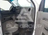 2011 Ford E-350 фото