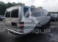2011 Ford E-350 photo