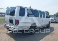 2011 Ford E-350 фото