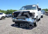 2011 Ford E-150 фото