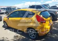 2011 Ford FIESTA фото
