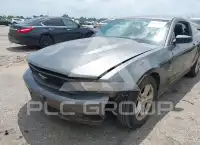 2011 Ford MUSTANG фото
