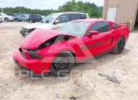 2011 Ford MUSTANG photo