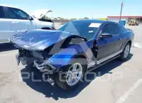 2011 Ford MUSTANG photo