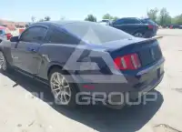 2011 Ford MUSTANG photo