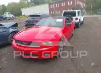 2011 Ford MUSTANG фото