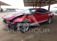 2011 Ford MUSTANG фото