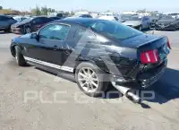 2011 Ford MUSTANG photo
