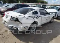 2011 Ford MUSTANG photo