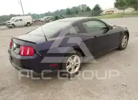 2011 Ford MUSTANG photo