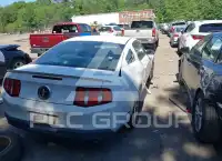 2011 Ford MUSTANG photo