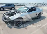 2011 Ford MUSTANG фото