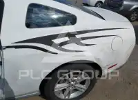 2011 Ford MUSTANG photo