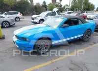 2011 Ford MUSTANG фото