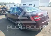 2011 Ford TAURUS фото
