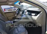 2011 Ford TAURUS фото