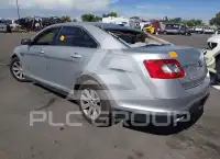 2011 Ford TAURUS photo