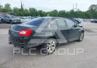 2011 Ford TAURUS фото