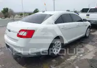 2011 Ford TAURUS photo