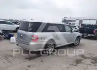 2011 Ford FLEX photo