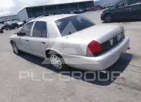 2011 Ford CROWN photo