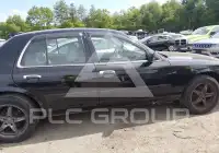2011 Ford CROWN photo