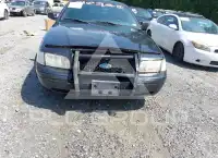 2011 Ford CROWN фото